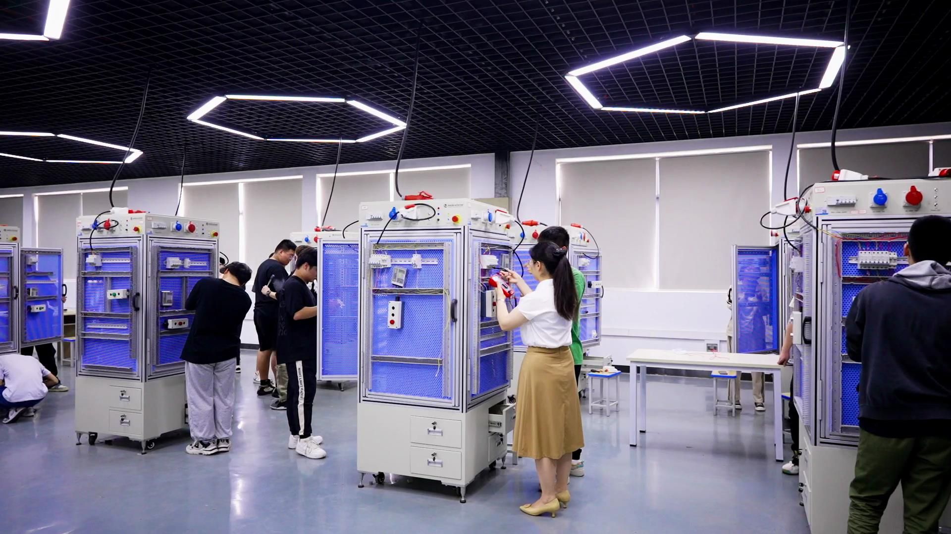 聚焦機電一體化，推動智能產線綜合發展——湖北科技職業學院的教育實踐與展望