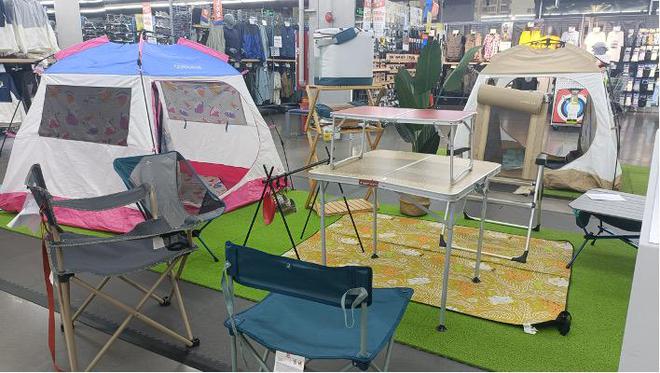 露營遇上“五一” 門店斷貨工廠趕工，戶外用品市場在野蠻生長中持續擴容